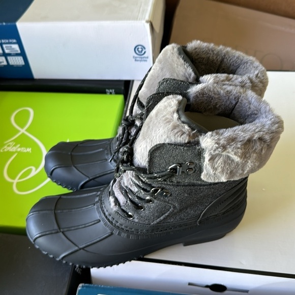 Tommy Hilfiger Women's Rainah Snow Boot - Picture 6 of 7